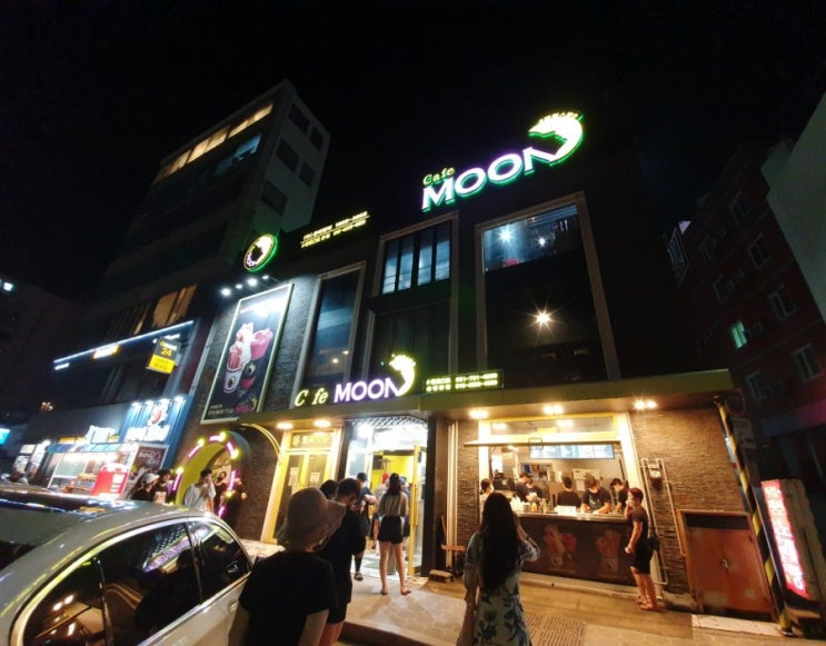  부산 송정해수욕장  문토스트  & 밤을 잊은 송정해변 스케치