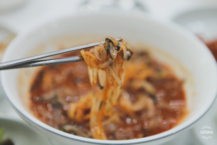  [강릉 맛집] 줄서서 먹는 장안횟집! 오징어 물회랑 우럭미역국 진심 최고에요