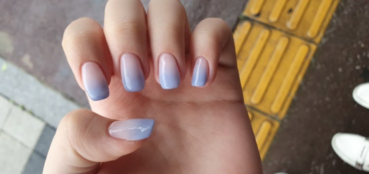  난생 처음 네일아트