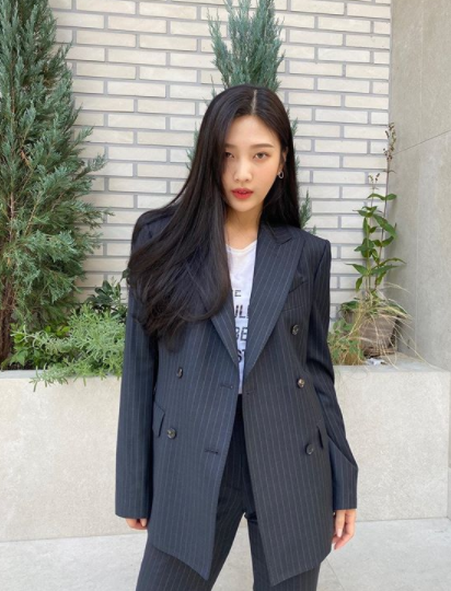  조이 푸른하늘의날을 알리려고했는데 페미니스트 공격 받다