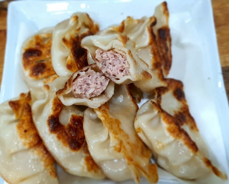  한국스타일 손만두 고기만두,김치만두 그리고 육즙가득 대만스타일 만두 만드는법 만두예쁘게 만드는법 만두속10kg 만두800개 만들기