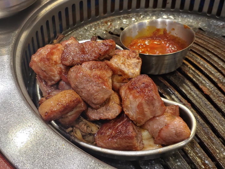  신사역 고기집 회식장소 맛집 반갑다 하대포