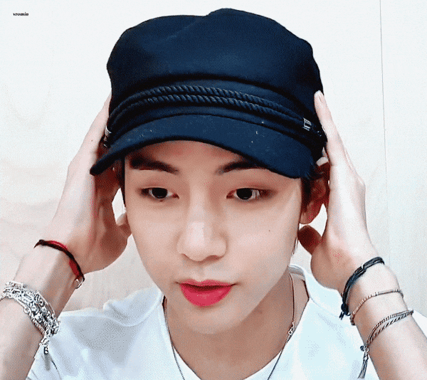  취향 갈린다는 방탄소년단 뷔 비주얼(사바사)
