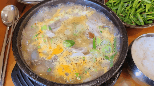 농민백암순대 시청직영점에서 깔끔한 국물의 순대국밥 북창동 맛집