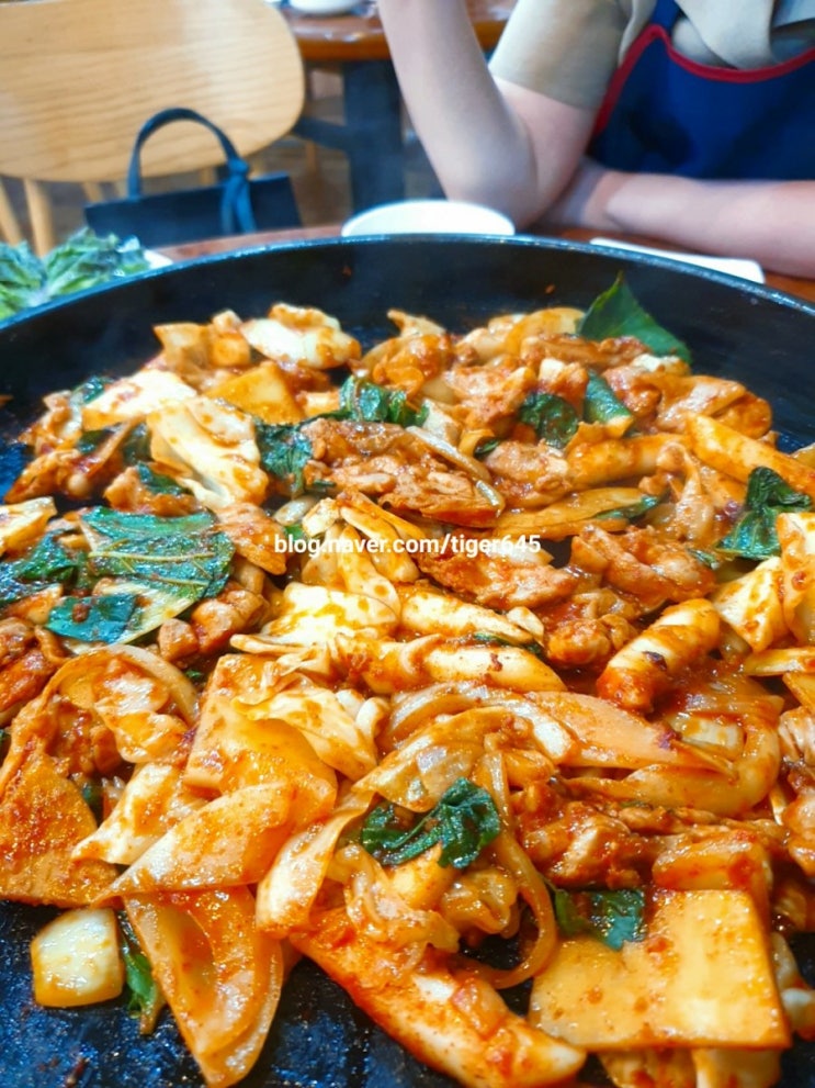  미금역 먹자골목 닭갈비 맛집, 전통춘천닭갈비.