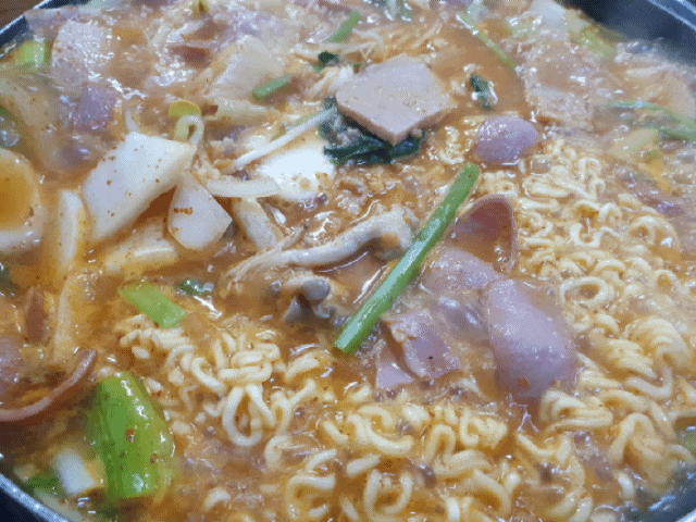  [영등포구청역 맛집] 부대찌개가 맛있는 소문난 큰손 부대찌개! 엄마 밥상 같은 영등포 부대찌개 맛집 내돈내산 후기!