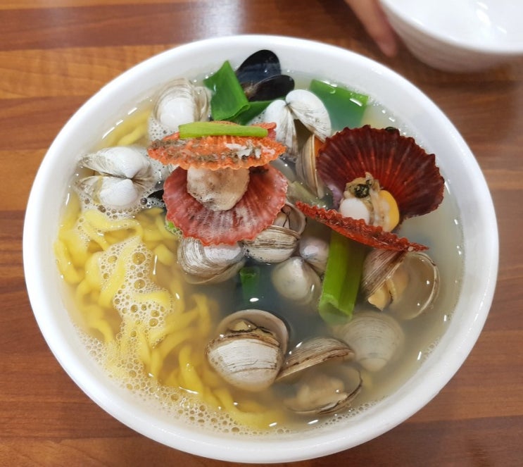  부산 남천동 맛집 내돈내산 남천해물왕칼국수