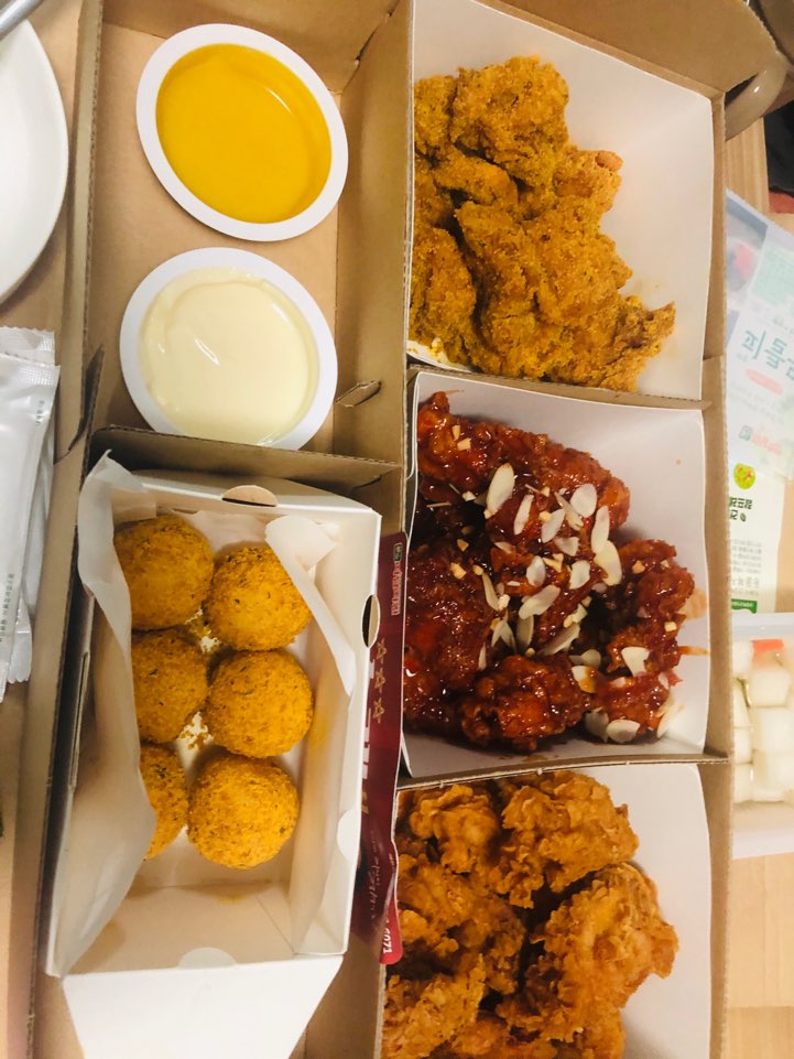  자담치킨 치요링순살치킨세트 치요링치즈볼 후기