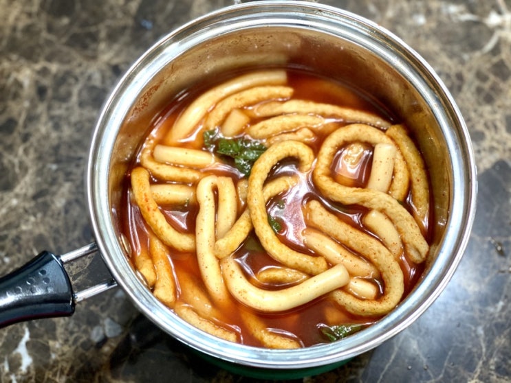 빠르고 쉽게 만드는 샌디밥의 누들떡볶이 빠르고 쉽게 만드는 샌디밥의 누들떡볶이