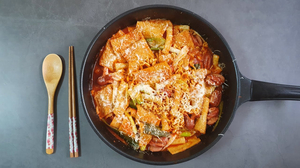 집에서 먹는 초간단3분 매콤달콤 떡볶이 만들기 Super-simple 3-minute homemade tteokbokki making 집에서 먹는 초간단3분 매콤달콤 떡볶이 만들기 Super-simple 3-minute homemade tteokbokki making