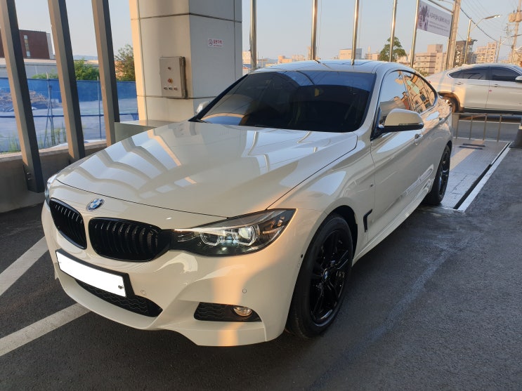 [3시리즈] BMW 3GT M Sport 8월 프로모션 출고 후기 (알파인 화이트 / 블랙 시트)