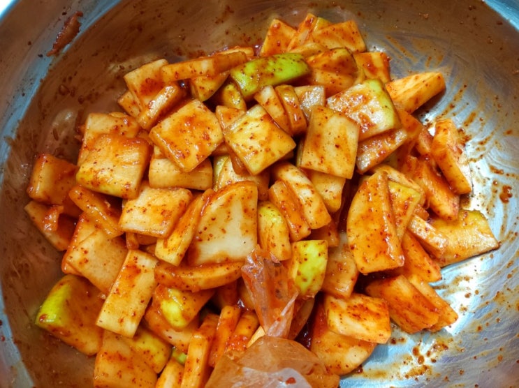  설렁탕 깍두기 맛있게 담그는 레시피 여름무에는 뉴슈가 넣기