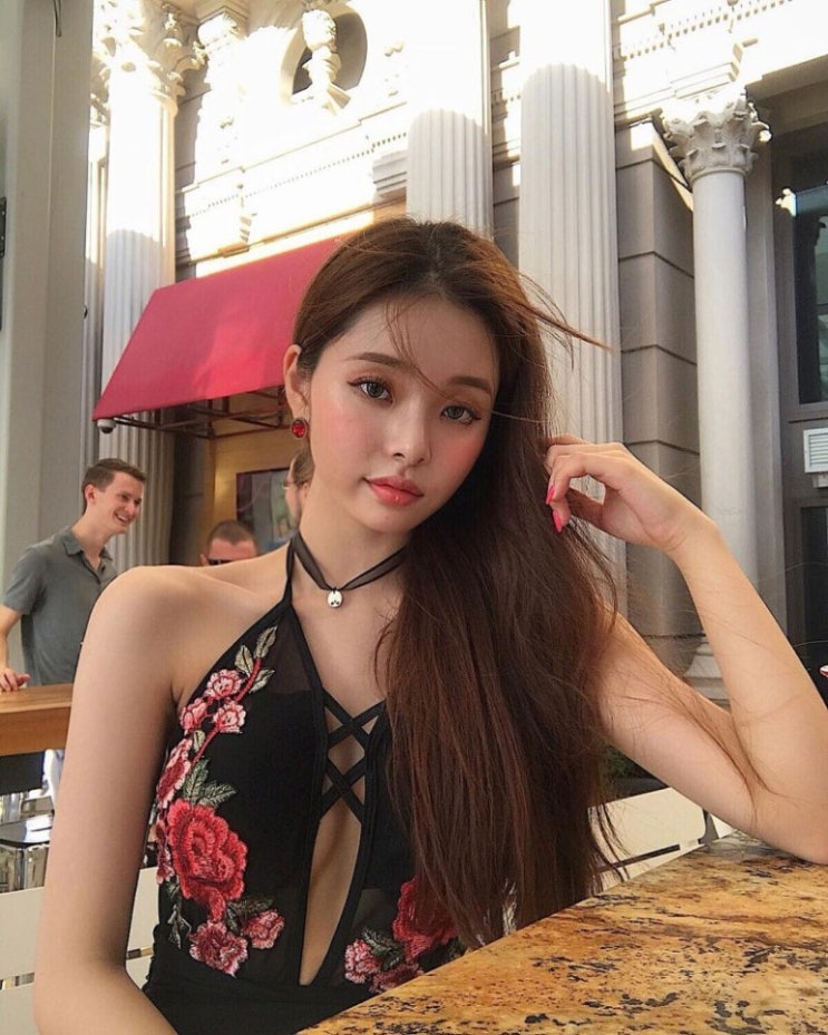  송지아 나이 키 몸무게 학력 고향 성형전후 모델 쇼핑몰 인스타 프리지아 근황 소속사 집 아파트 위치 어디 인플루언서