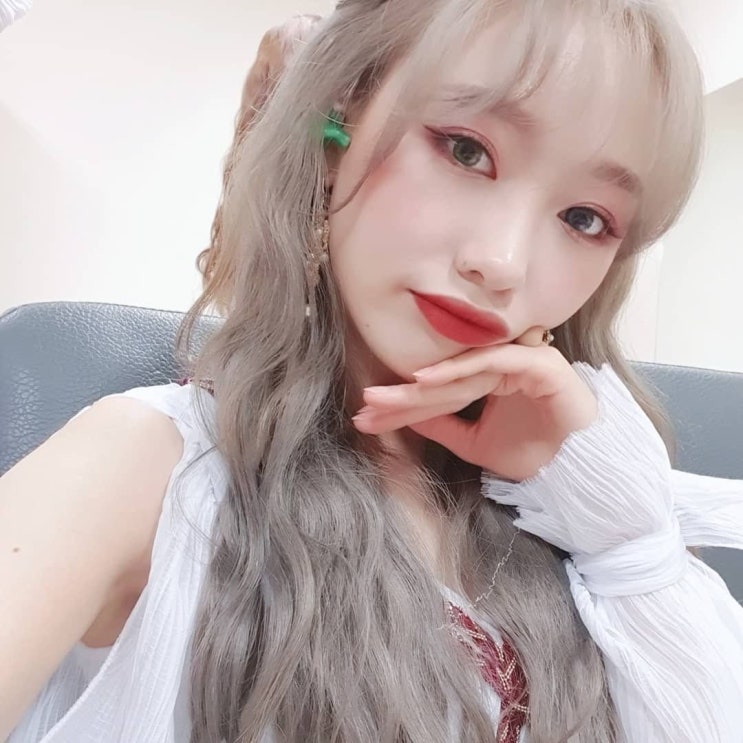 염색이란 염색은 다 한 것 같은 러블리즈 류수정 염색이란 염색은 다 한 것 같은 러블리즈 류수정