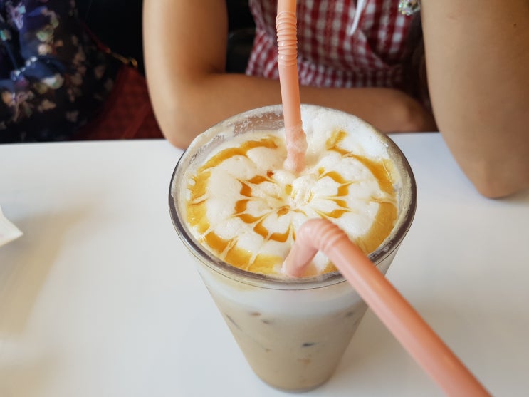 계룡시 커피맛집 아임1리터 가성비 최고 커피숍 계룡시 커피맛집 아임1리터 가성비 최고 커피숍