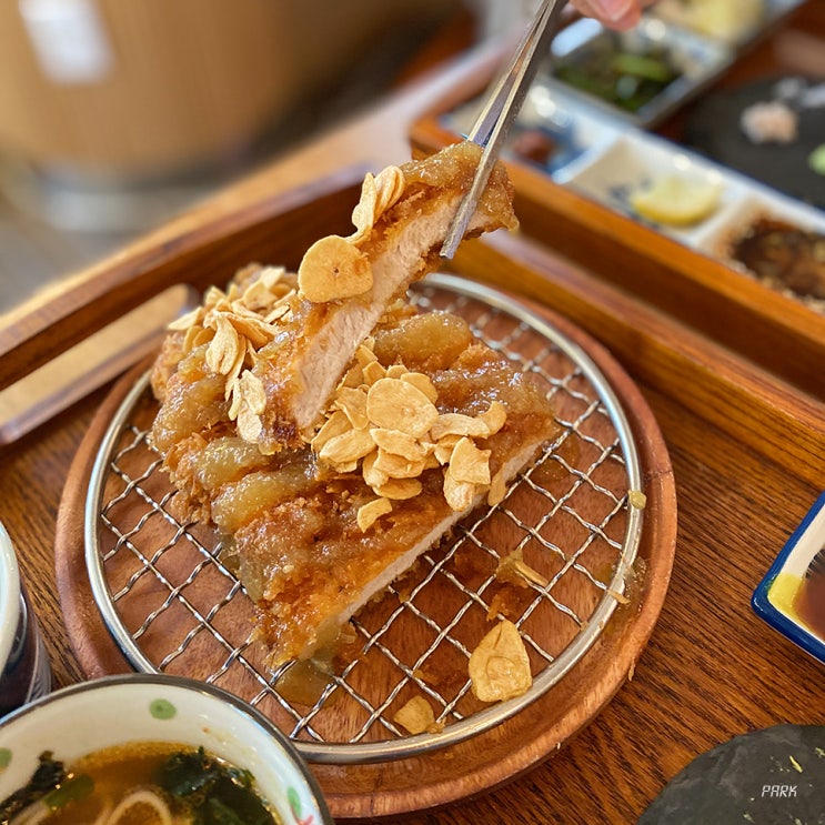  신사 돈까스 맛집, 경양카츠 가로수길점 / 갈릭 돈카츠