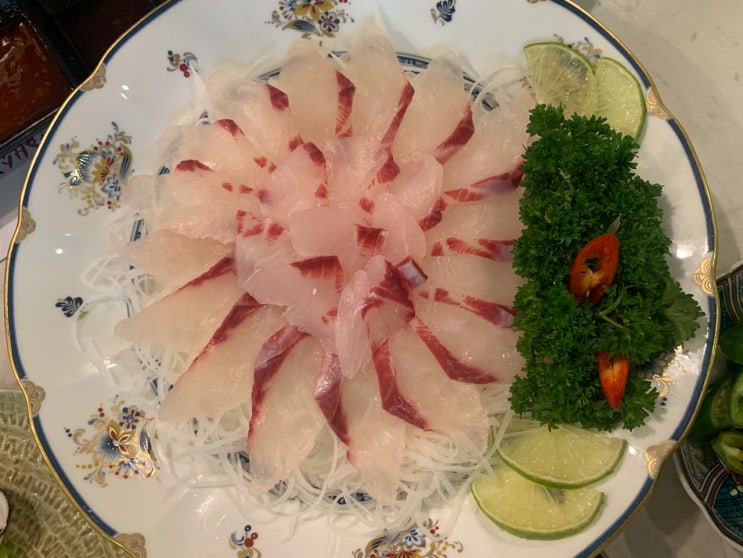 대어 푸미흥횟집 서비스가 미쳤다 (구 막회스토리) 대어 푸미흥횟집 서비스가 미쳤다 (구 막회스토리)