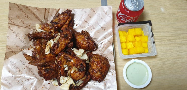  치킨계의 명품치킨 푸라닭 블랙올리브 먹방  후기.