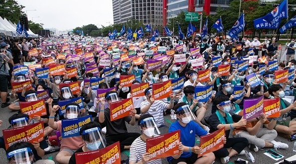  8월 25일(의사들은 왜 파업을 강행할까? 최대집 일베설, 캘리포니아 산불)+전공의구속(0827)