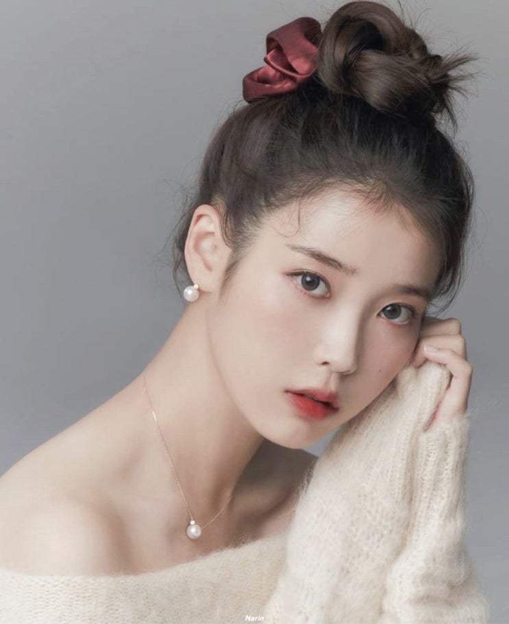 아이유 제이에스티나 새 화보컷 아이유 제이에스티나 새 화보컷