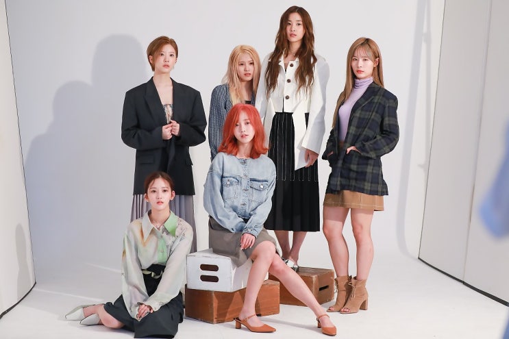 가을 분위기 가득! 네이처, '앳스타일' 9월 호 화보 촬영 비하인드 가을 분위기 가득! 네이처, '앳스타일' 9월 호 화보 촬영 비하인드