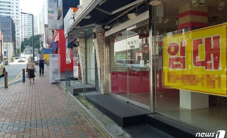 '깔세'까지 등장한 대학가 <25년 장사하면서 이런 적 처음이네요>
