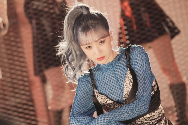  러블리즈 류수정 나이 키 학력 고향 가수 솔로 데뷔 골반 인스타 혈액형 소속사 데뷔 종교 가족관계 친언니 엄마 아빠