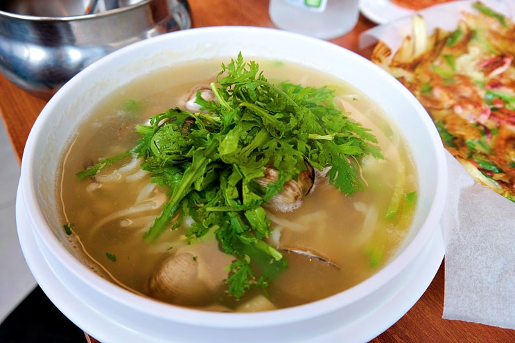 죽동칼국수 존맛 계속 찾게 되는 동동칼국수