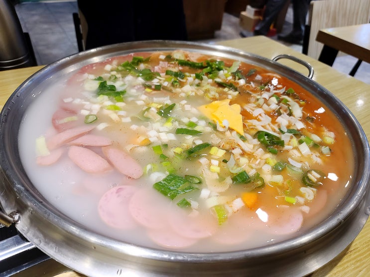 건대스타시티 밥집 놀부부대찌개 오랜만에 방문을 건대스타시티 밥집 놀부부대찌개 오랜만에 방문을