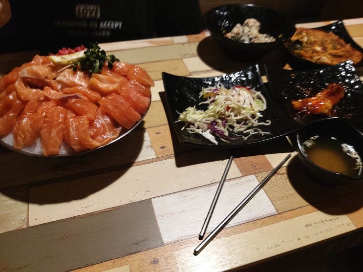  왕십리 연어왕국 가성비 좋은 무제한 연어 맛집