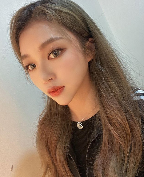  다빈 다율 강다빈 나이 키 학력 가수 경비원 폭행 해명 고향 몸무게 데뷔