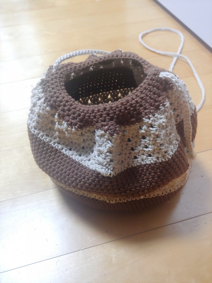  [코바늘/DIY 코바늘가방] 모칠라실로 미니 가방 완성(참고한 유투브 포함)