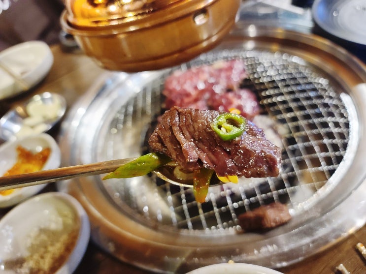 뱅뱅사거리 고기집 육갑식당 꽃살은 무조건이야 뱅뱅사거리 고기집 육갑식당 꽃살은 무조건이야