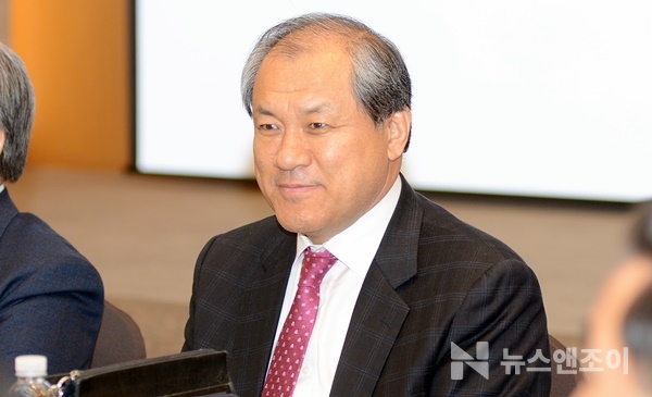  장경동 목사 나이 부인 아내 직업 양선숙 결혼 키 학력 고향 군대 병역 자녀 딸 아들 소속 대전중문교회 경력 교수 종교 프로필