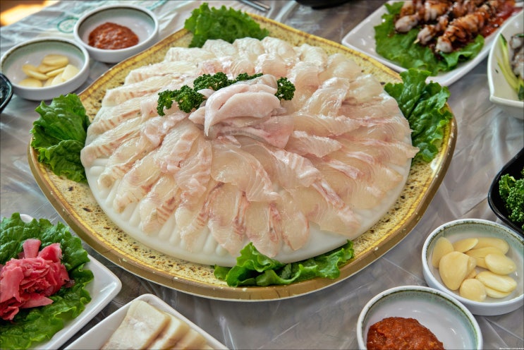 목포맛집 목포횟집 엄청난 가짓수의 스끼다시 제주섬마을 목포맛집 목포횟집 엄청난 가짓수의 스끼다시 제주섬마을