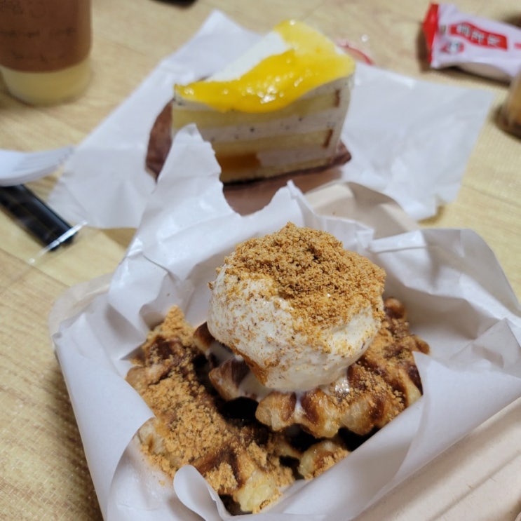  청주 카페파인 크로플 맛집!