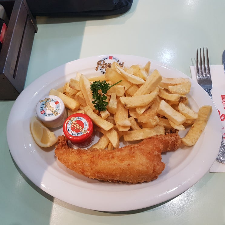  런던 맛집 투어[포피스(Poppies Fish & Chips), 플랫아이언(flat iron), 난도스(Nando's)]
