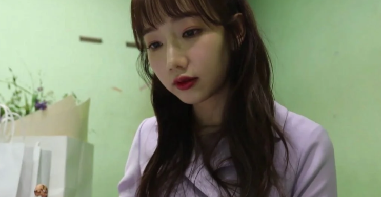 소슬지 리포터 선물 요정을 만난 스타들 소슬지 리포터 선물 요정을 만난 스타들