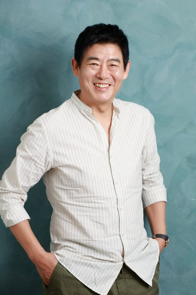  성동일 나이 부인 아내 박경혜 나이차이 아들 성준 딸 성빈 성율 키 고향 자녀 키 학력 고향 몸무게 혈액형 데뷔 가족관계 소속사