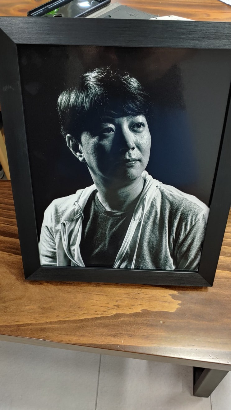  개인 프로필 스튜디오 흑백 사진 촬영 완료(향후 유튜브 세컨채널 프로필 아이콘 초상화 넣을 예정), 서촌사진관 개인 액자 수령