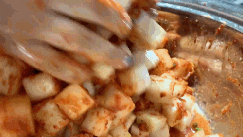  여름무 깍두기 맛있게 담기