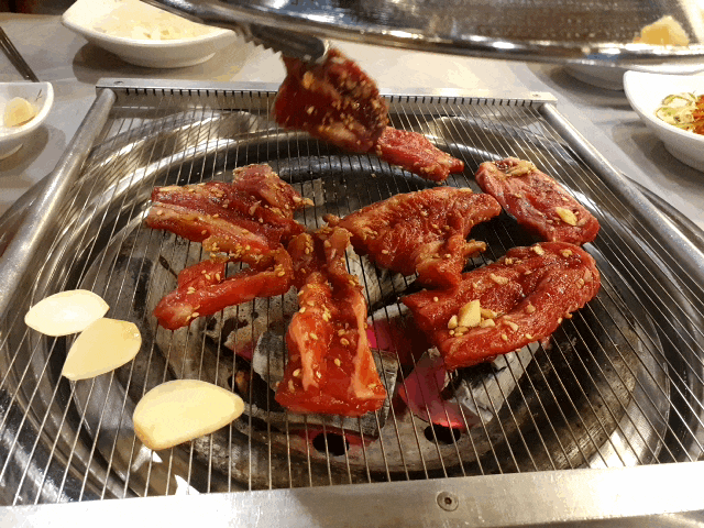  둔촌동역 맛집 와우 1.2 양념소갈비살 강동구 소고기 가성비 최고
