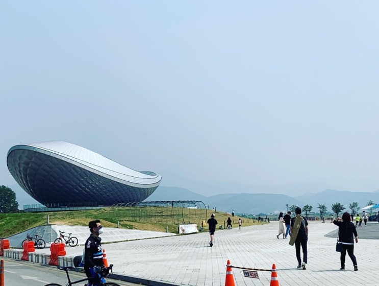  강정보 텐트치기