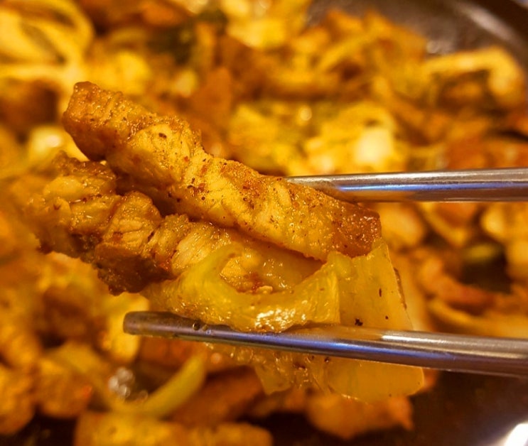 부산 동래 원조집 돼지김치구이 맛집 배달되네? 비쥬얼보다 맛이 갑이네 내돈내먹~