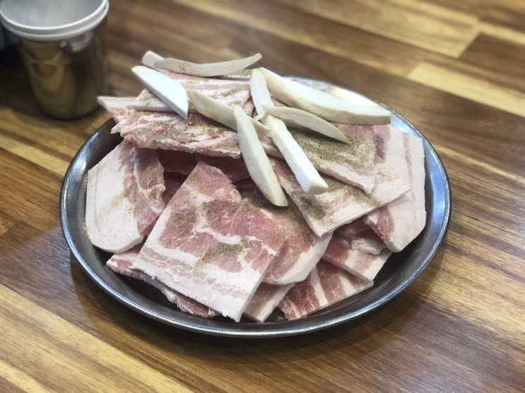  동탄 반송동 고깃집:: 은박지에 구워먹는 삼겹살 맛집인 '철뚝집'