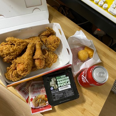  [BBQ] 네고왕 황광희 비비큐 황금올리브치킨과 치즈볼 주문하는 방법과 후기
