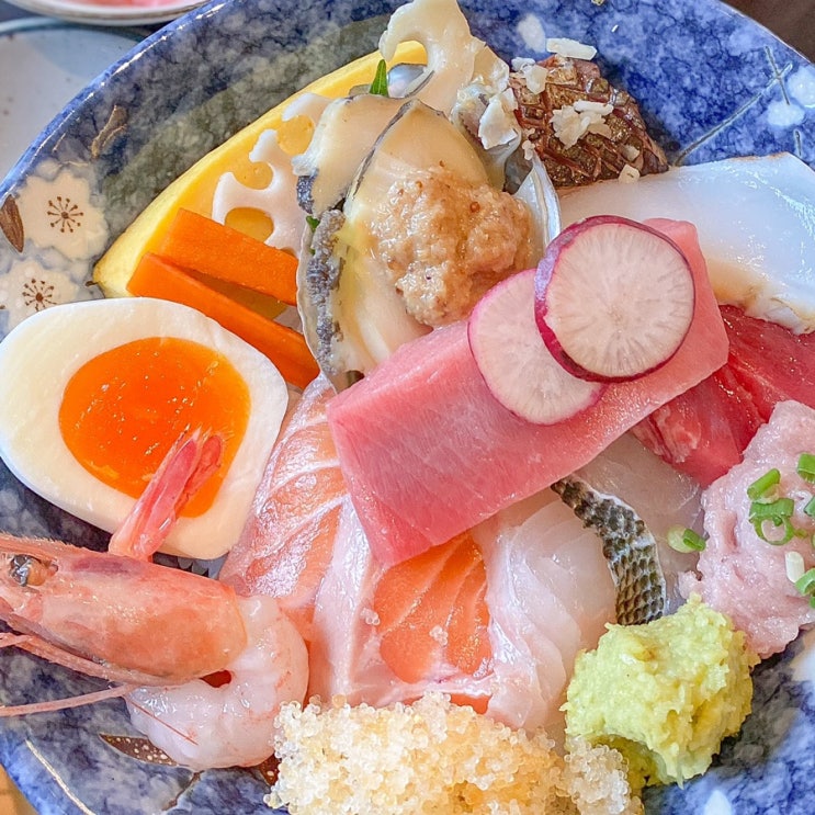  압구정로데오역 맛집 : 신선한 재료가득! 서울 카이센동 맛집 청담don(돈)
