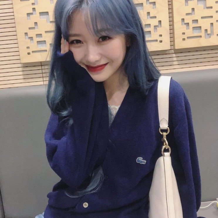 러블리즈 류수정 파랑머리 VS 주황머리 비교! 러블리즈 류수정 파랑머리 VS 주황머리 비교!