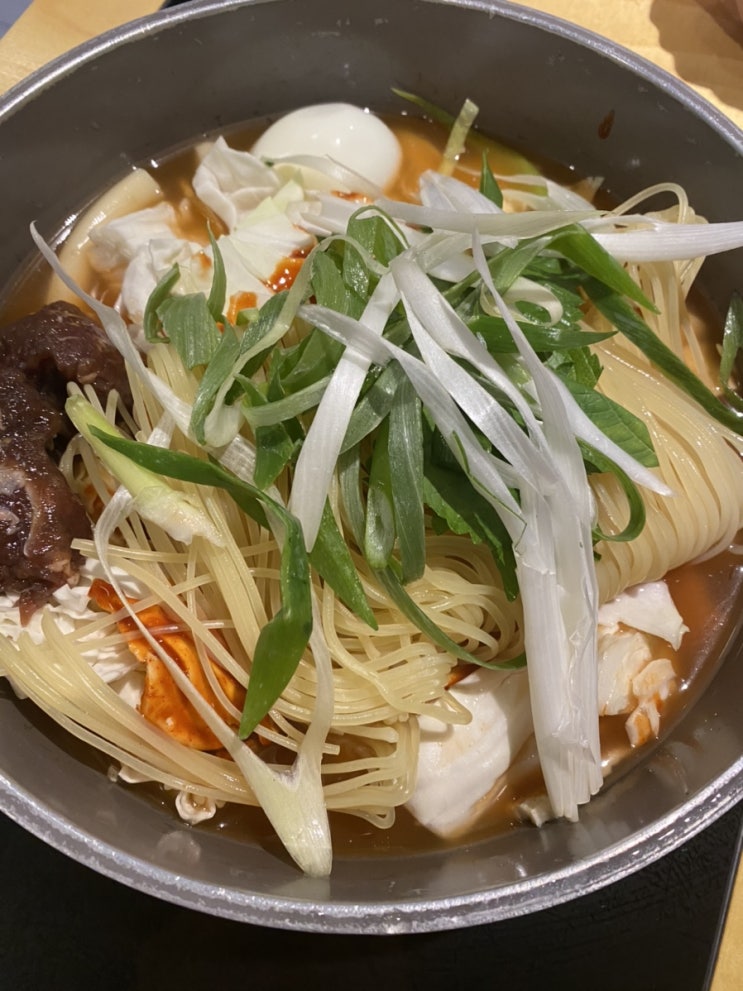  고속터미널 파미에스테이션 맛집 빌라드스파이시 + 강남 신세계백화점 카페 베키아에누보
