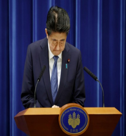 아베 사임소식에 1% 넘게 뛴 엔화…"엔화 강세, 오래 못간다" 아베 사임소식에 1% 넘게 뛴 엔화…"엔화 강세, 오래 못간다"